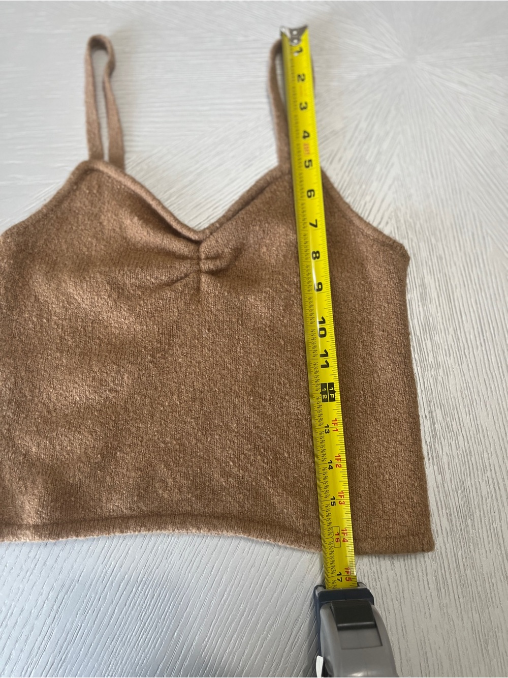 Madewell Cropped Y2K v-neck knit top quiet luxury camel brown Size small - Picture 4 of 5